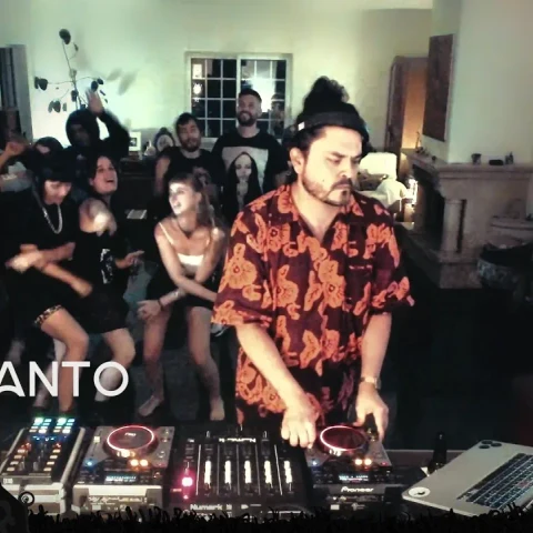 DR. SANTO