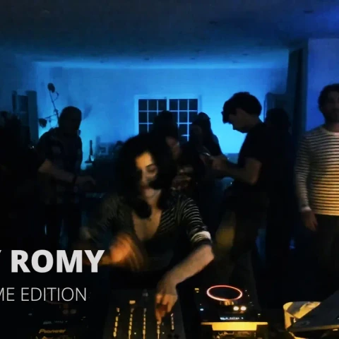 RISKY ROMY