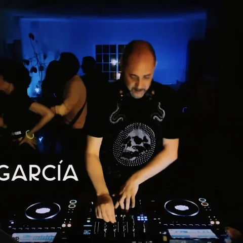KIKE GARCÍA