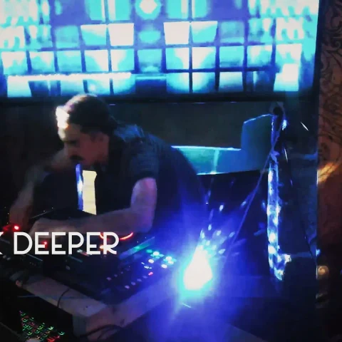 JACK DEEPER