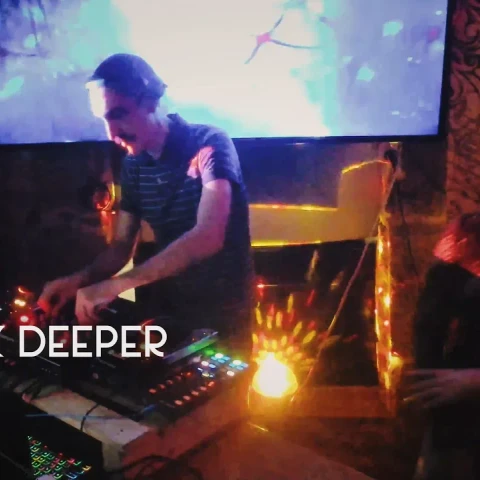 JACK DEEPER