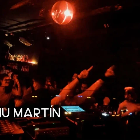 MANU MARTĂN