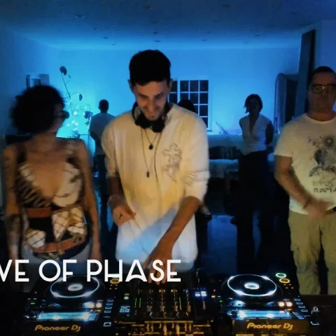 SLAVE OF PHASE