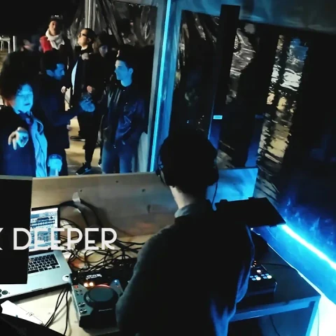 JACK DEEPER