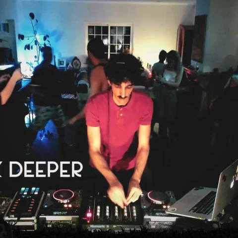 JACK DEEPER
