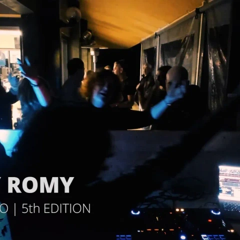 RISKY ROMY