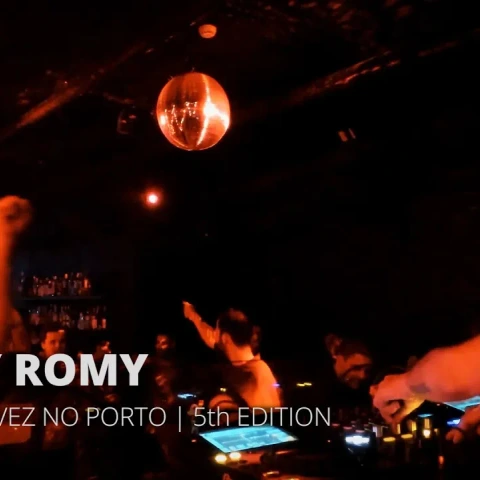 RISKY ROMY